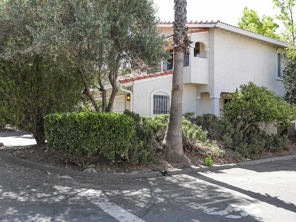 1st image of 7332 Villa Del Sol Ln
