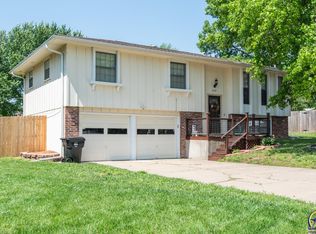 6545 SW 26th Ct, Topeka, KS 66614