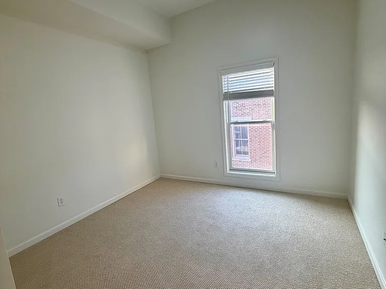 10639 Meeting St #401 — Photo 12