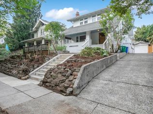 3933 NE Hassalo St, Portland, OR 97232