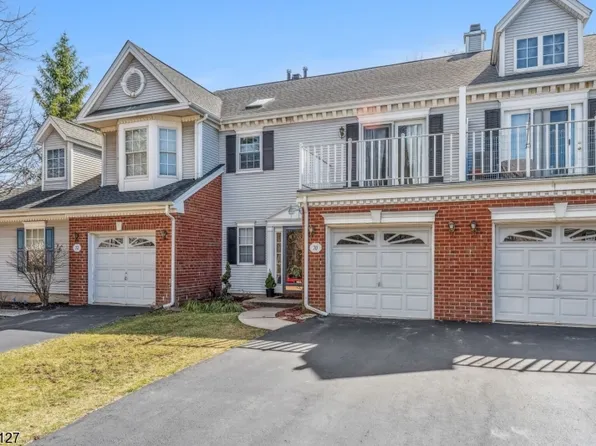 70 Sapphire Ln, Franklin Twp., NJ 08823