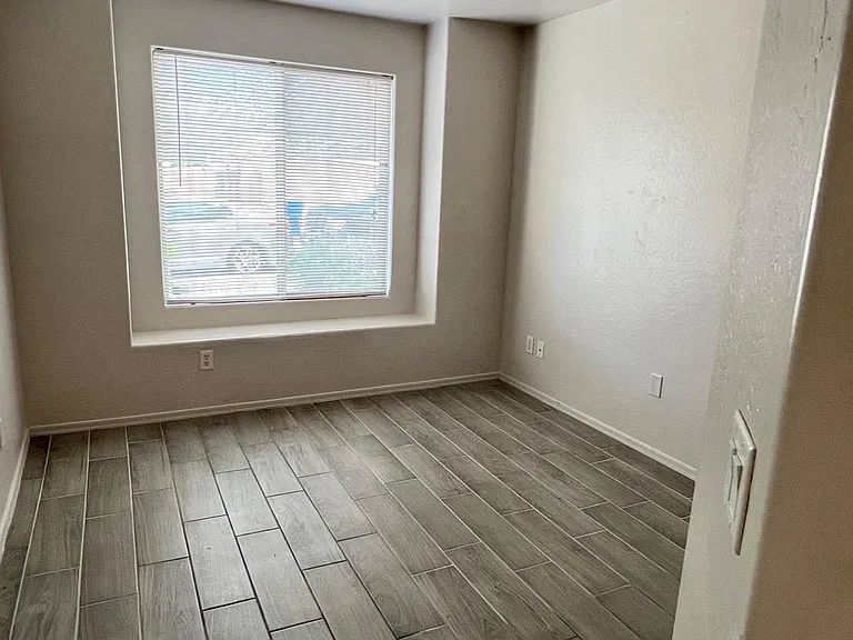 9843 E Emelita Ave — Photo 8