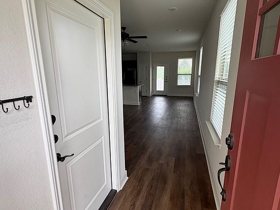 2nd image of 13830 Enzo Gate #102