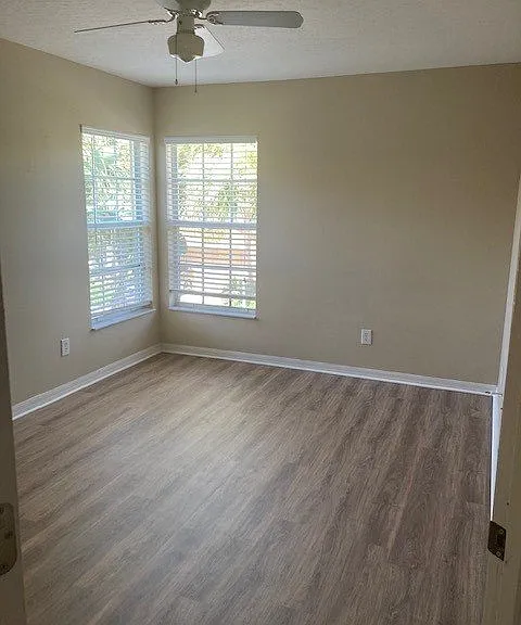 3240 Merrimac Ln — Photo 12