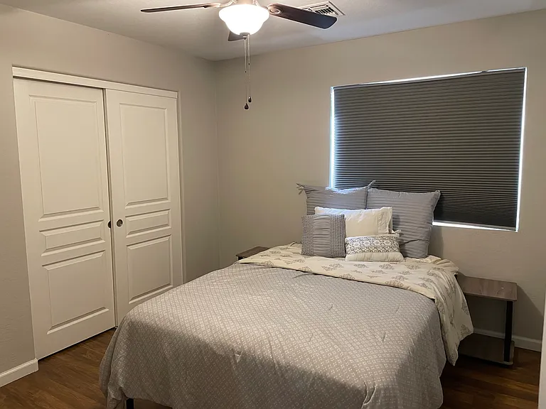12376 W Sells Dr — Photo 25