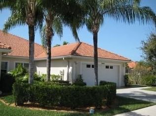 5865 Northridge Dr, Naples, FL 34110