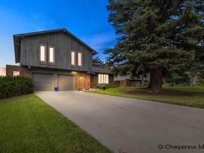 5620 Blue Blf, Cheyenne, WY, 82009