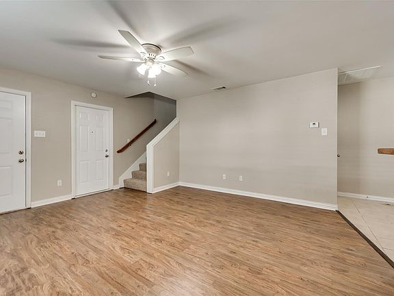 2nd image of 412 N Cleveland Ave #100