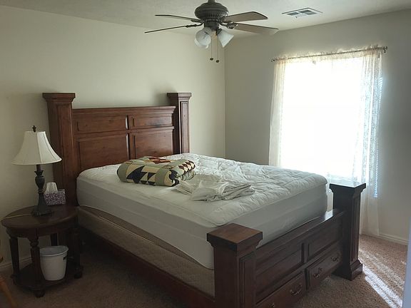 4th image of 700 N Alamo Ave