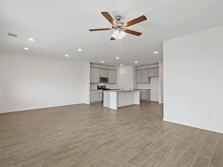 23015 Forebear Dr — Photo 17