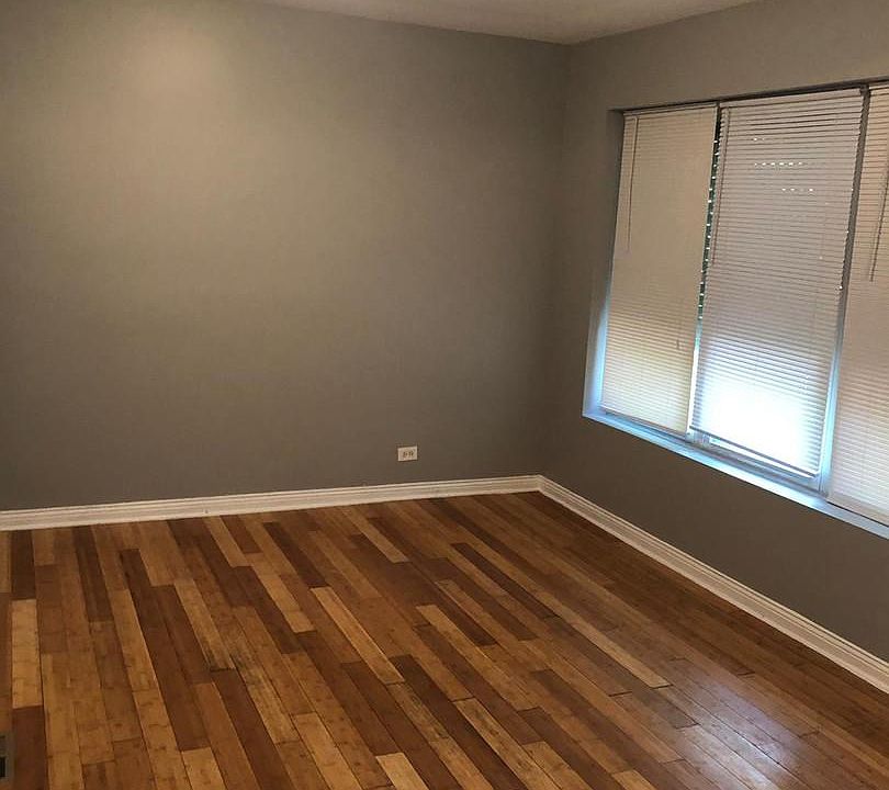 1st image of 4018 S Calumet Ave APT 104