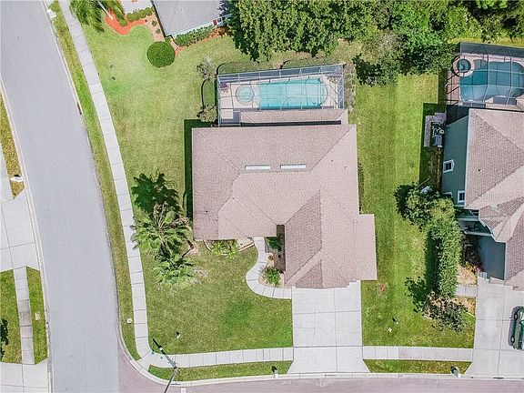 3rd image of 536 Cypress Bnd