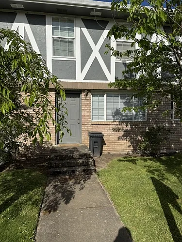 380 Railroad Ave #11 Photo 1