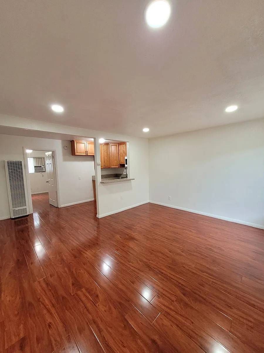 Building Photo - Dalewood Downs Apartments