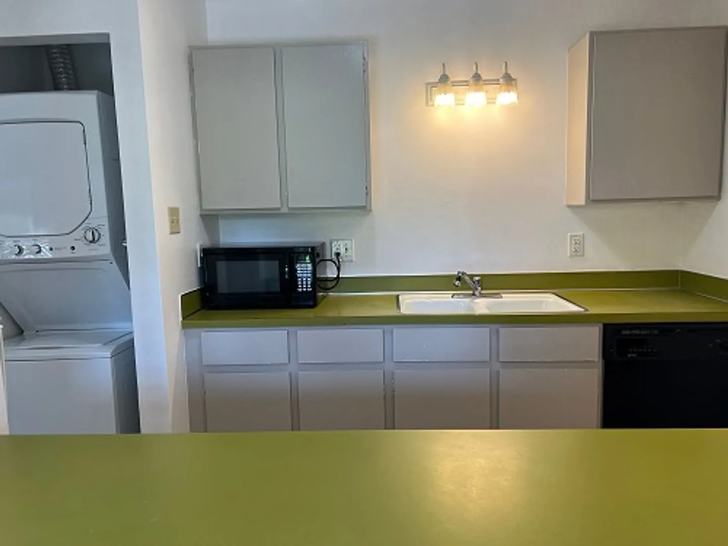 Well-Appointed Apartment Available This August — Photo 3