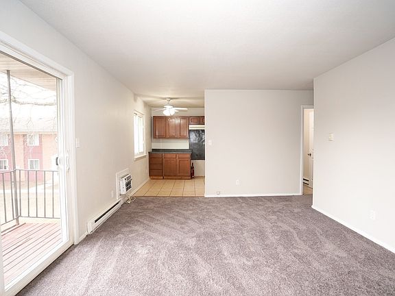5th image of 1371 Monomoy St APT B4
