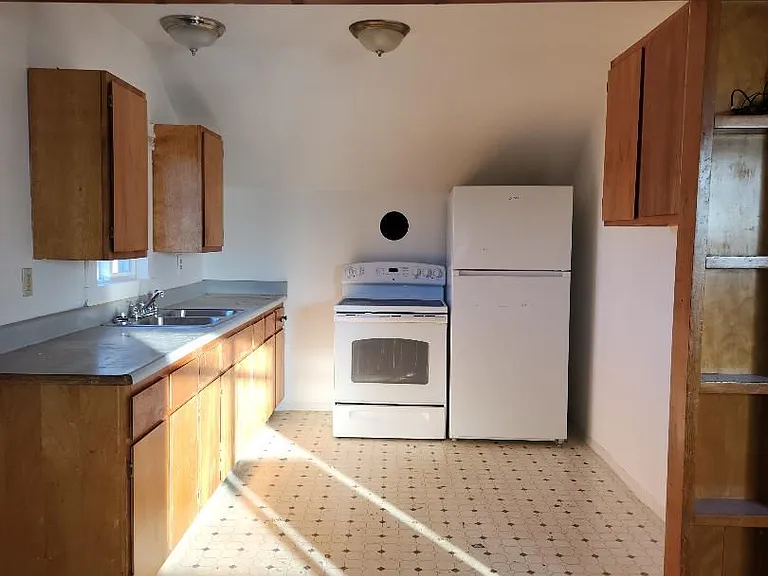 2230 Main St — Photo 7