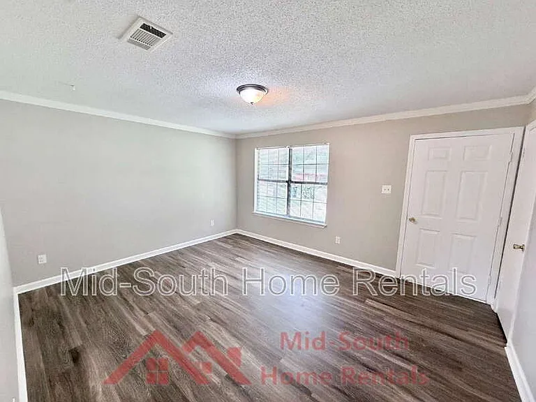 2587 Wellons Ave — Photo 6