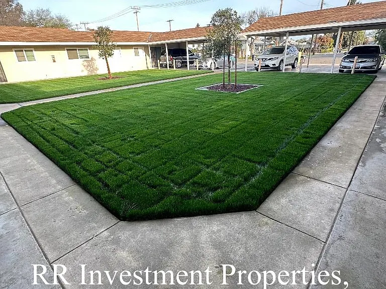 E Kaweah Ave — Photo 11