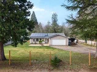 310 S Kerby Ave, Cave Junction, OR 97523