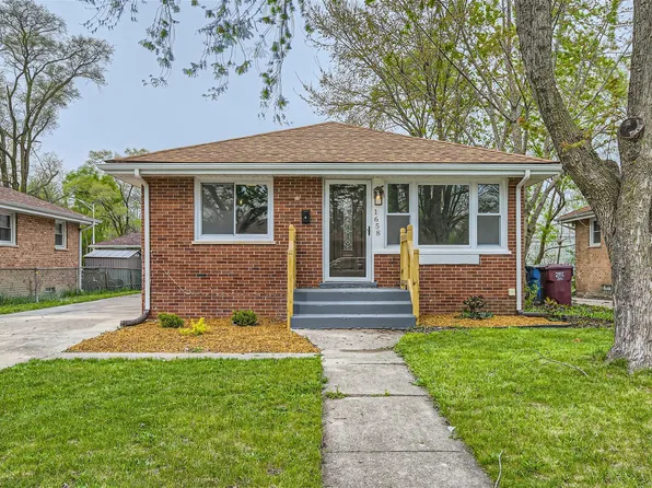 1658 Ingrid Ln, Chicago Heights, IL 60411