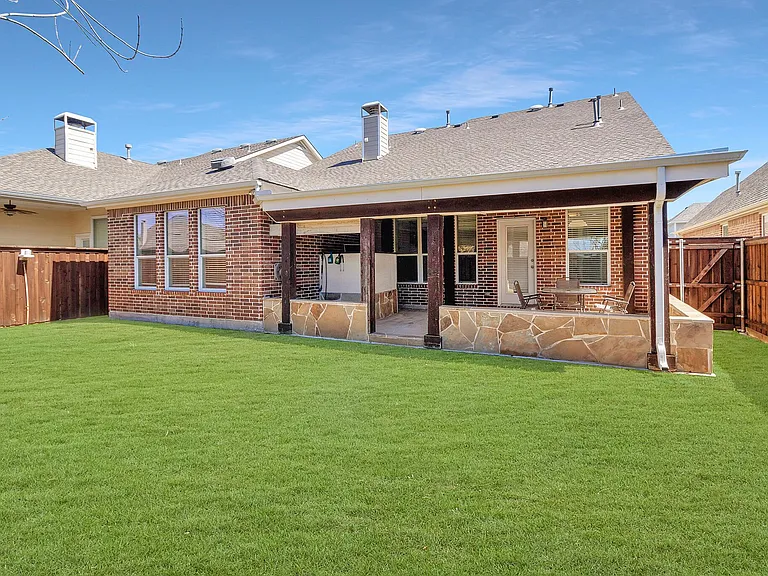 4908 Rushden Rd — Photo 34