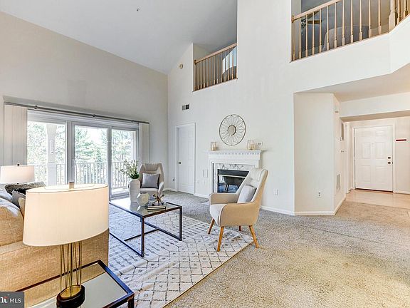 5th image of 15305 Diamond Cove Ter #7-D