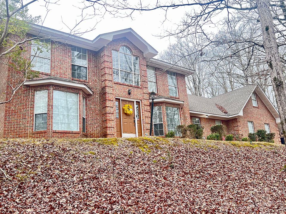 1st image of 45 Greenleaf Ln