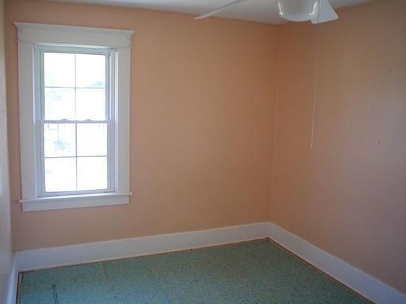 4th image of 155 East Ave N