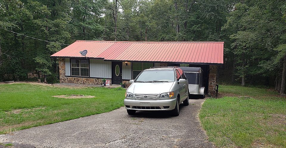 1st image of 153 Greenwood Rd
