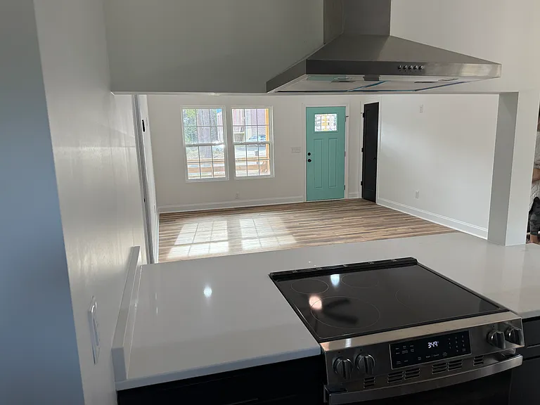 6408 Bishop Ave — Photo 8