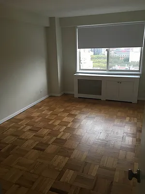 Rented by Stonehenge NYC LLC | media 10