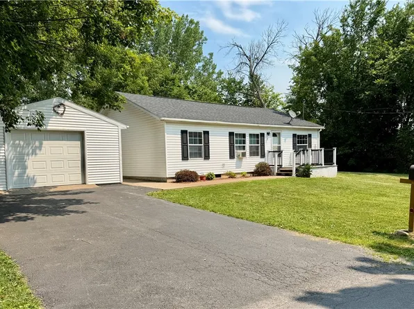 1 Roberts Ave, Whitesboro, NY 13492