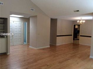 1 Fallen Arrow Ct, Hilton Head Island, SC 29926