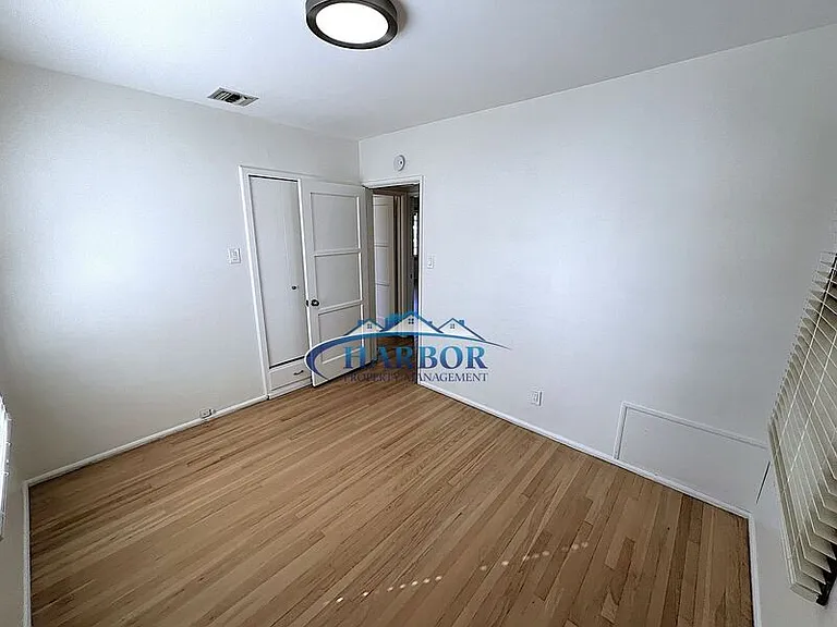 2632 S Averill Ave — Photo 8