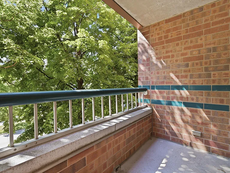 Evanston Place — Photo 39