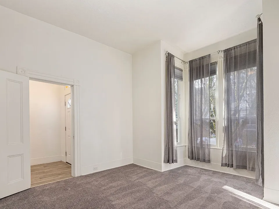 624 NW 22nd Ave
