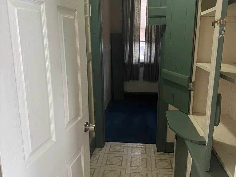 550 East St #1 — Photo 17