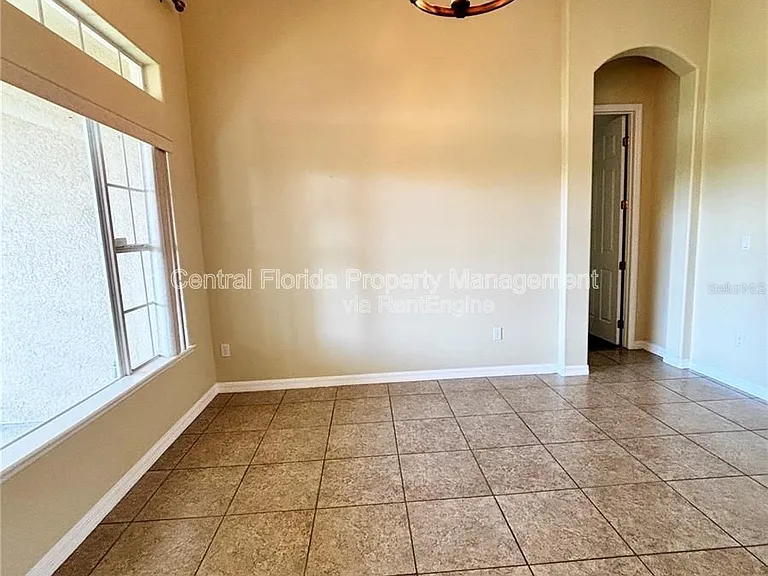 16127 Bristol Lake Cir — Photo 9