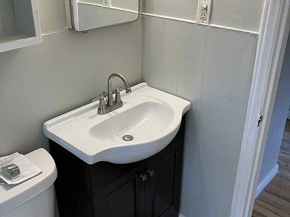 3rd image of 23236 Rosewood St