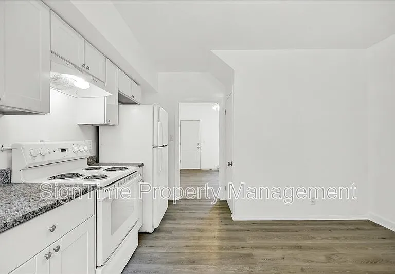 107-115 W Church St #109 — Photo 17