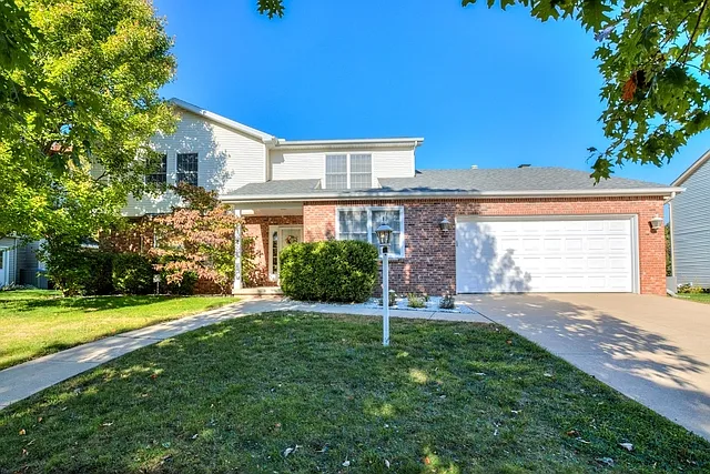 2109 Scottsdale Dr photo 1