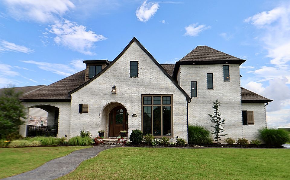 1st image of 8400 Donnington Ct