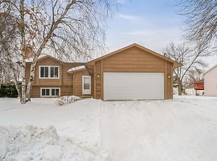 9153 Norwood Ln N, Maple Grove, MN 55369