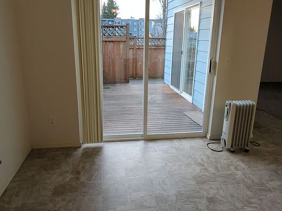 4th image of 105 Warner St APT C