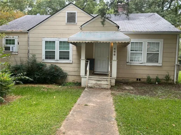 466 Lake Dr, Hapeville, GA 30354