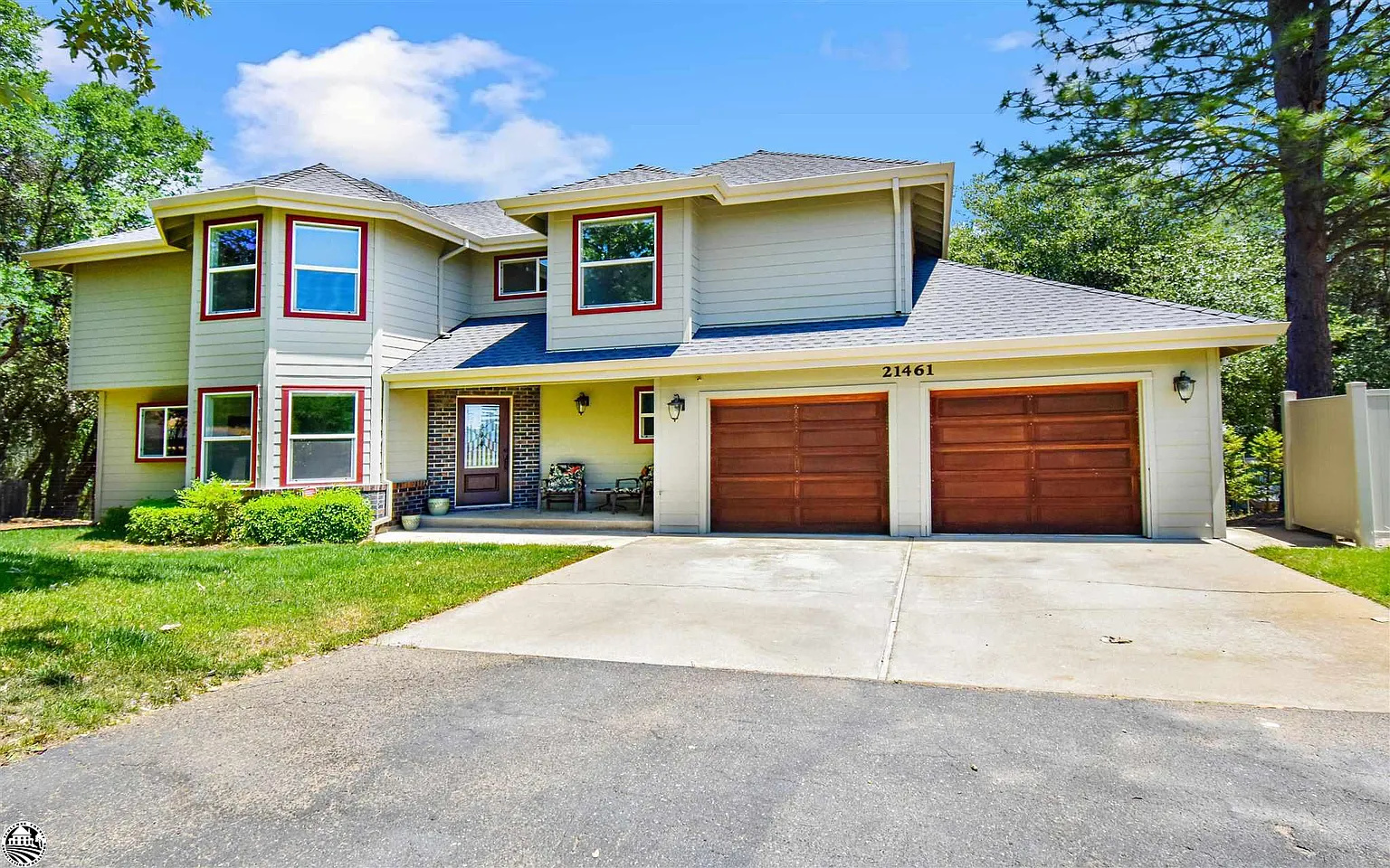 21461 Apple Hill Dr photo 1