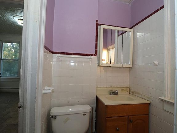Full bathroom (1/1)