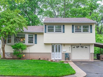 957 Beaver Pl, Rahway, NJ, 07065
