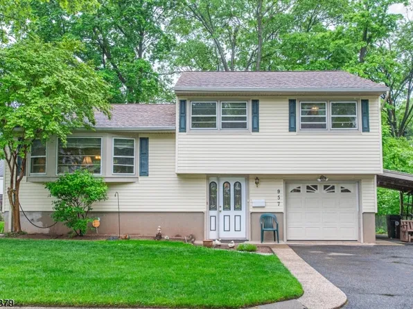 957 Beaver Pl, Rahway City, NJ 07065